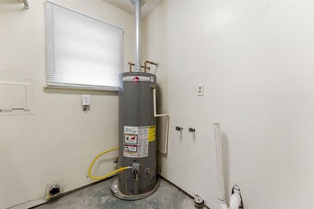 3206 Hodges Street, Lake Charles, LA 70601