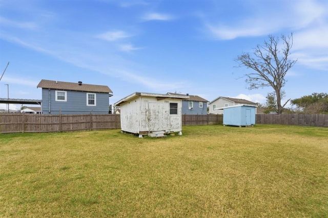 3206 Hodges Street, Lake Charles, LA 70601