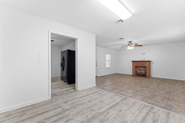 3206 Hodges Street, Lake Charles, LA 70601