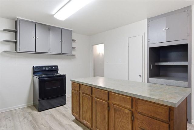 3206 Hodges Street, Lake Charles, LA 70601