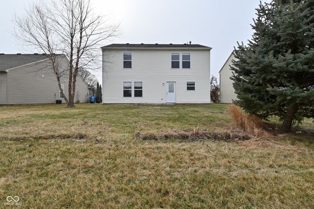 6768 W Philadelphia Drive, Mccordsville, IN 46055