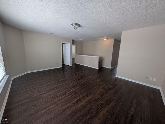 6768 W Philadelphia Drive, Mccordsville, IN 46055