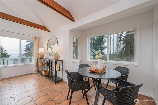 17844 10th Avenue NW, Shoreline, WA 98177