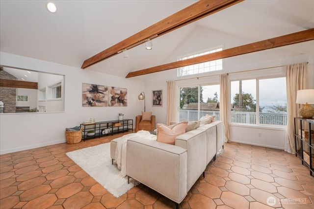 17844 10th Avenue NW, Shoreline, WA 98177