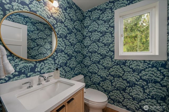 17844 10th Avenue NW, Shoreline, WA 98177