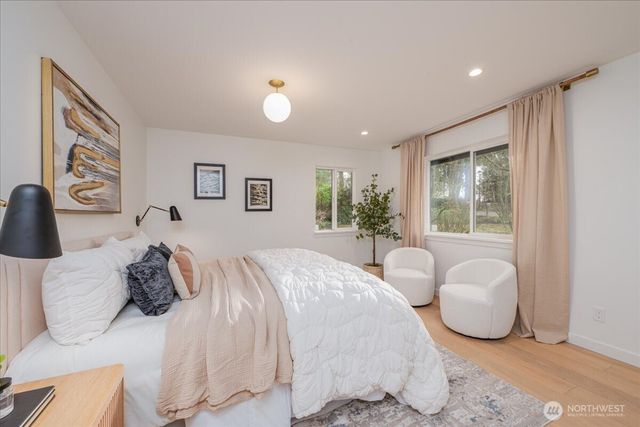 17844 10th Avenue NW, Shoreline, WA 98177