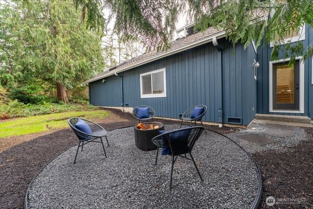 17844 10th Avenue NW, Shoreline, WA 98177