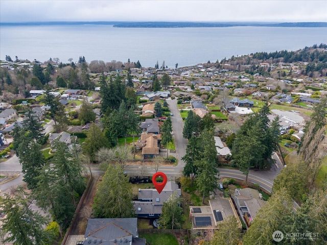 17844 10th Avenue NW, Shoreline, WA 98177