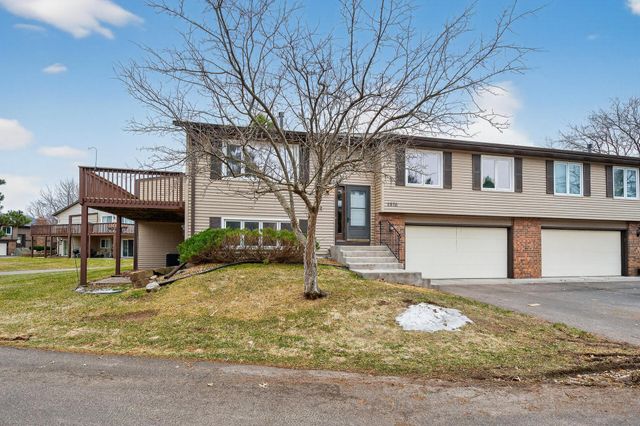 2876 Castleford Court, Woodbury, MN 55125