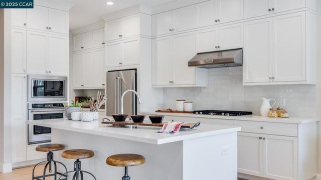 2818 Stampede Lane, Tracy, CA 95377