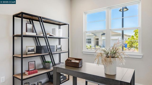 2818 Stampede Lane, Tracy, CA 95377