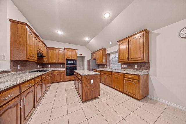 7043 Granville Court, Dallas, TX 75249