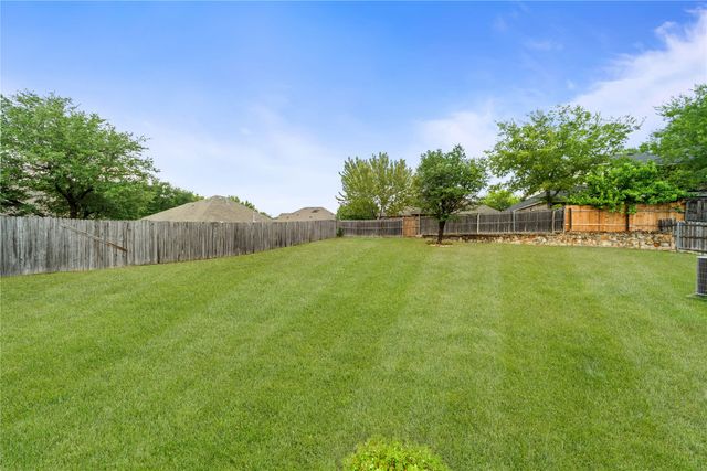 7043 Granville Court, Dallas, TX 75249