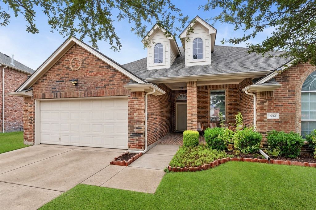 7043 Granville Court, Dallas, TX 75249 — photo 3