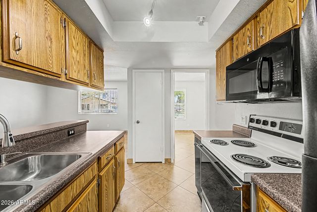 8802 N 8TH Street A2, Phoenix, AZ 85020