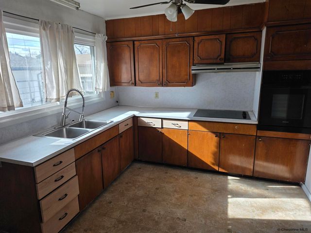 3425 MYERS CT, Cheyenne, WY 82001