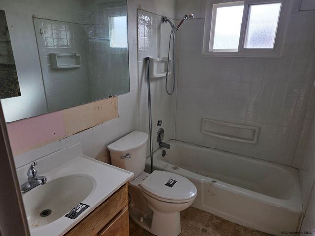 3425 MYERS CT, Cheyenne, WY 82001