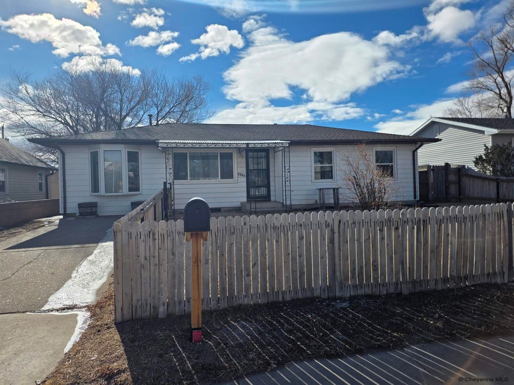 3425 MYERS CT, Cheyenne, WY 82001