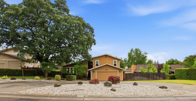 9872 Oakplace E, Folsom, CA 95630