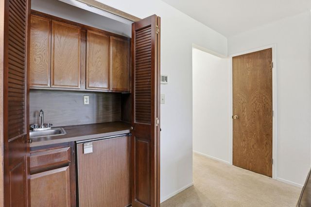 9872 Oakplace E, Folsom, CA 95630