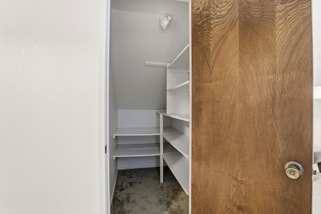 9872 Oakplace E, Folsom, CA 95630