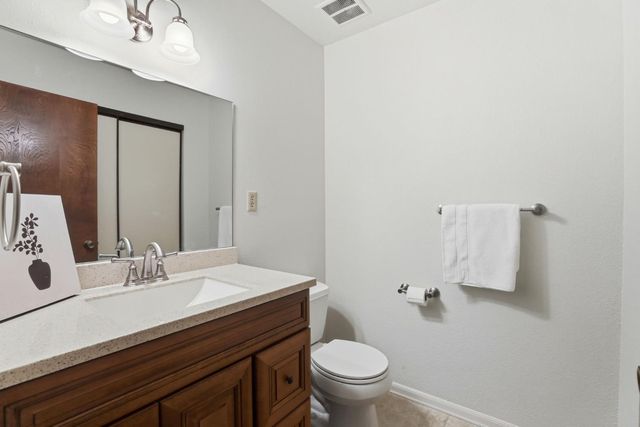 9872 Oakplace E, Folsom, CA 95630