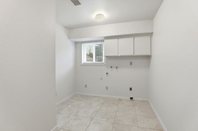 9872 Oakplace E, Folsom, CA 95630