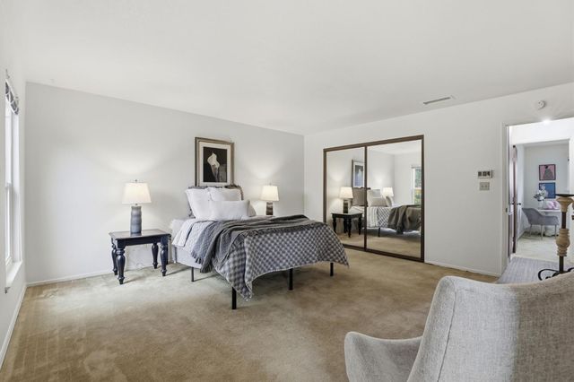 9872 Oakplace E, Folsom, CA 95630