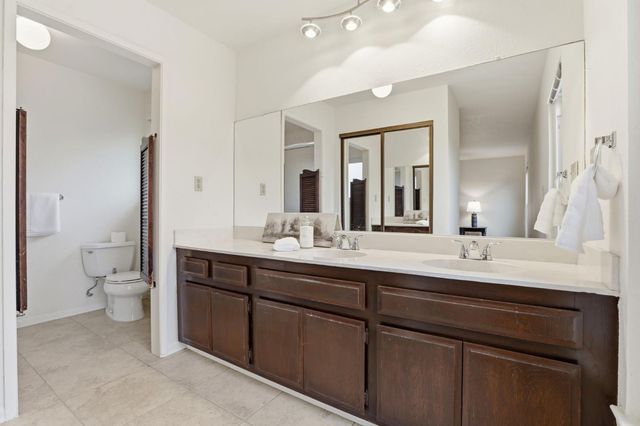 9872 Oakplace E, Folsom, CA 95630