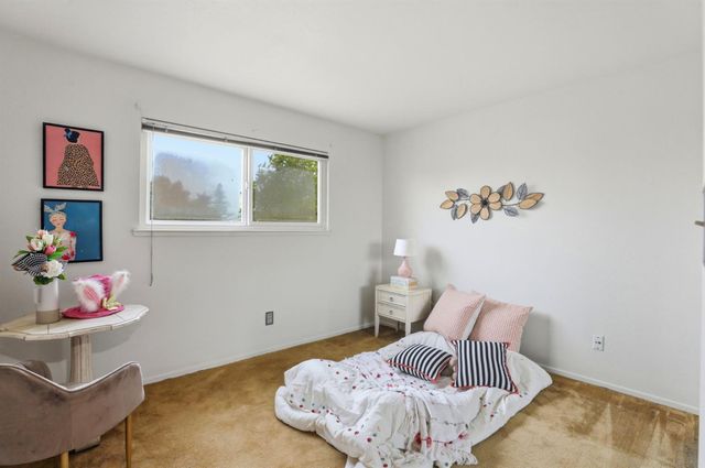 9872 Oakplace E, Folsom, CA 95630