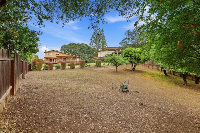 9872 Oakplace E, Folsom, CA 95630