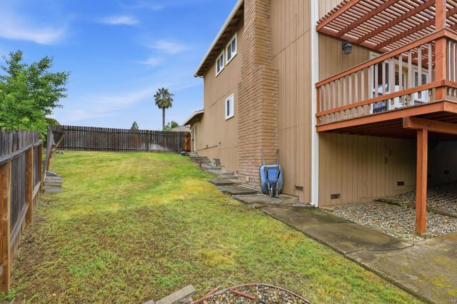 9872 Oakplace E, Folsom, CA 95630