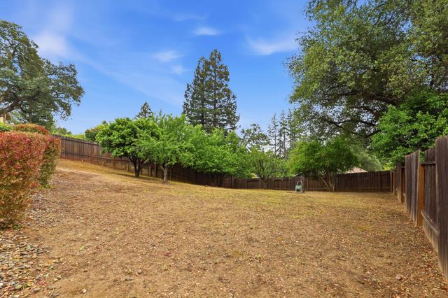 9872 Oakplace E, Folsom, CA 95630