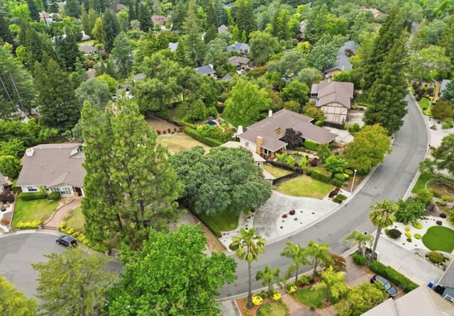 9872 Oakplace E, Folsom, CA 95630