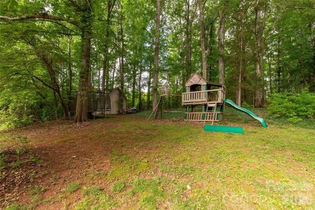 1933 Tara Trail, Lancaster, SC 29720
