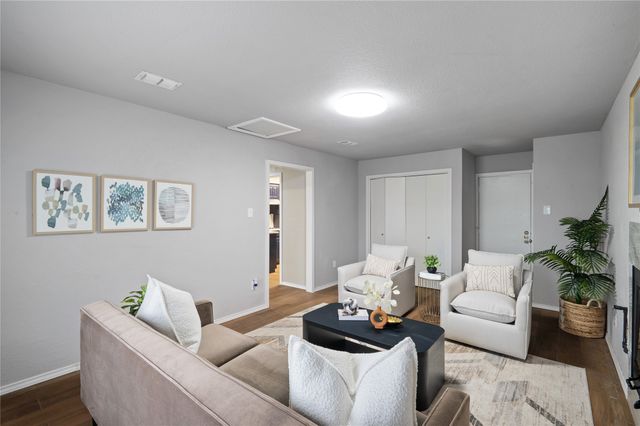 1710 Sylvan Drive, Arlington, TX 76012