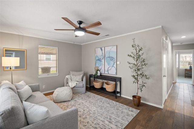 1710 Sylvan Drive, Arlington, TX 76012