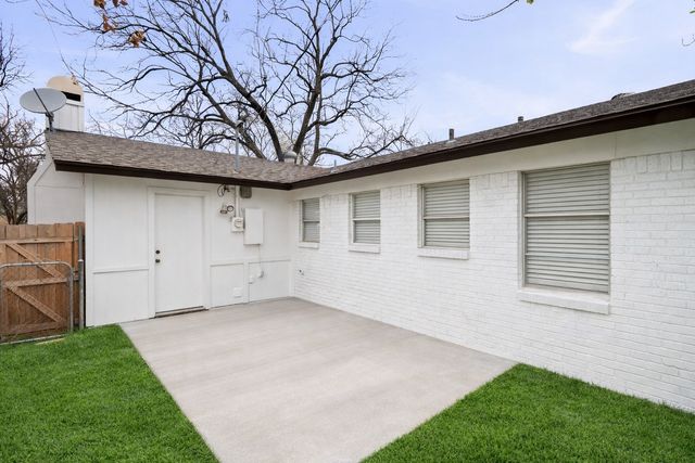 1710 Sylvan Drive, Arlington, TX 76012