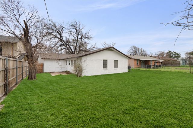 1710 Sylvan Drive, Arlington, TX 76012