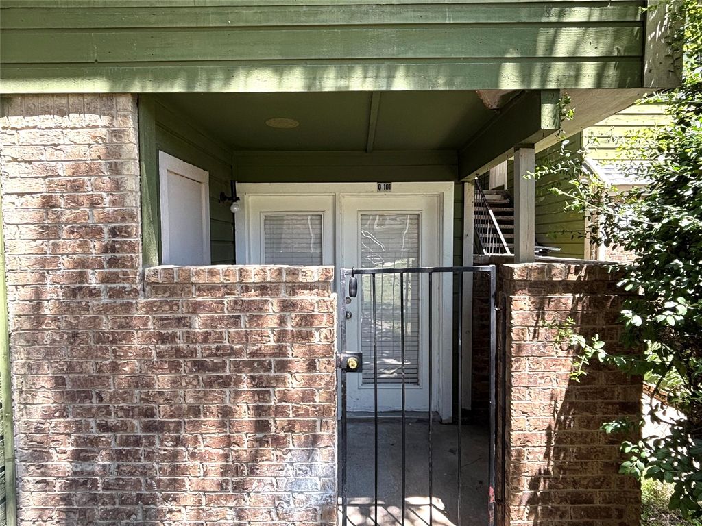 9833 Walnut Street 101, Dallas, TX 75243