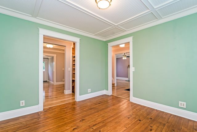 205 W Main St, Greenbrier, TN 37073
