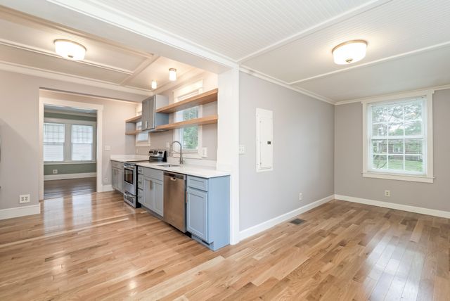 205 W Main St, Greenbrier, TN 37073