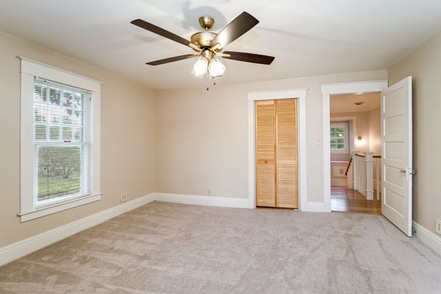 205 W Main St, Greenbrier, TN 37073