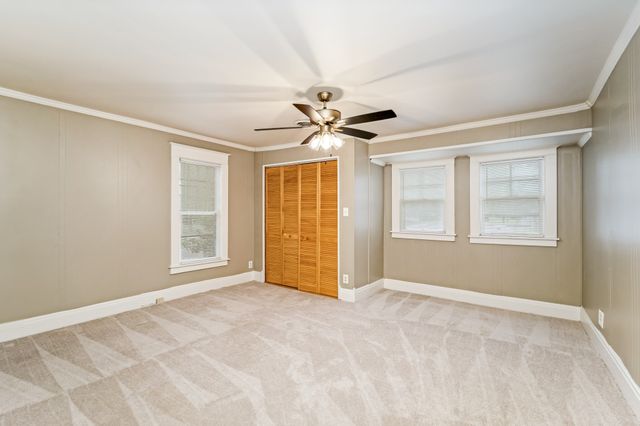 205 W Main St, Greenbrier, TN 37073