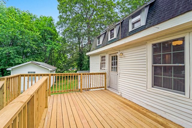 205 W Main St, Greenbrier, TN 37073