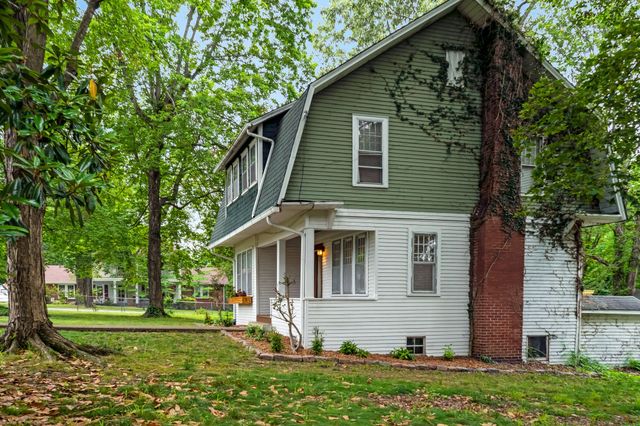 205 W Main St, Greenbrier, TN 37073