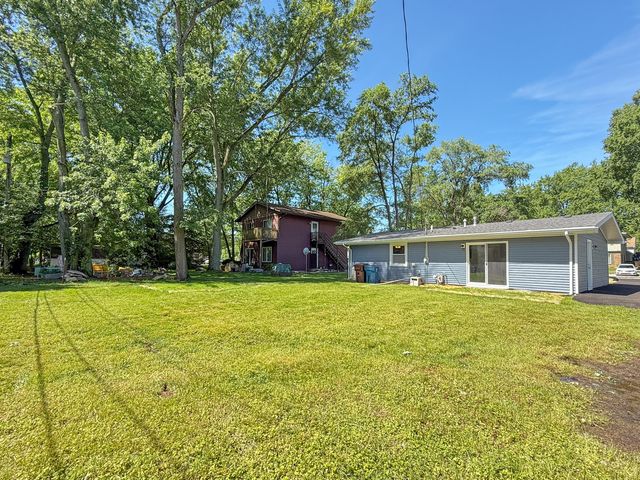511 S 22nd Street, Chesterton, IN 46304