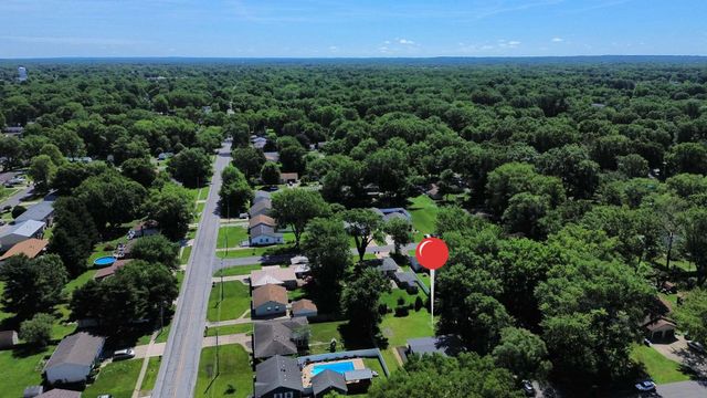 511 S 22nd Street, Chesterton, IN 46304