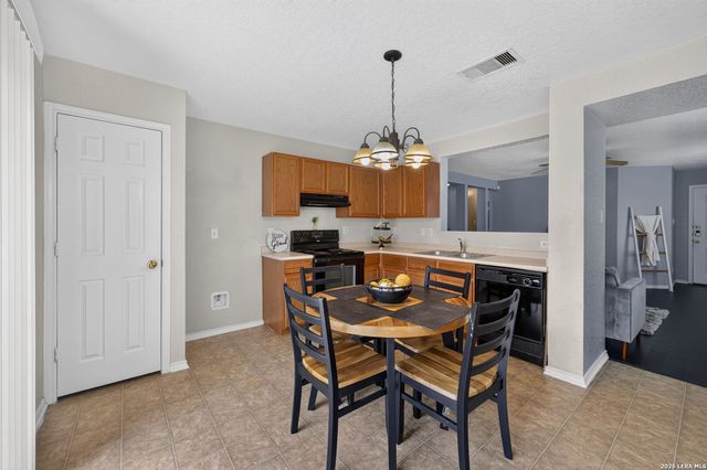 9922 Hawksbill Peak, San Antonio, TX 78245