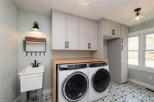 1705 April CT, Chesapeake, VA 23323